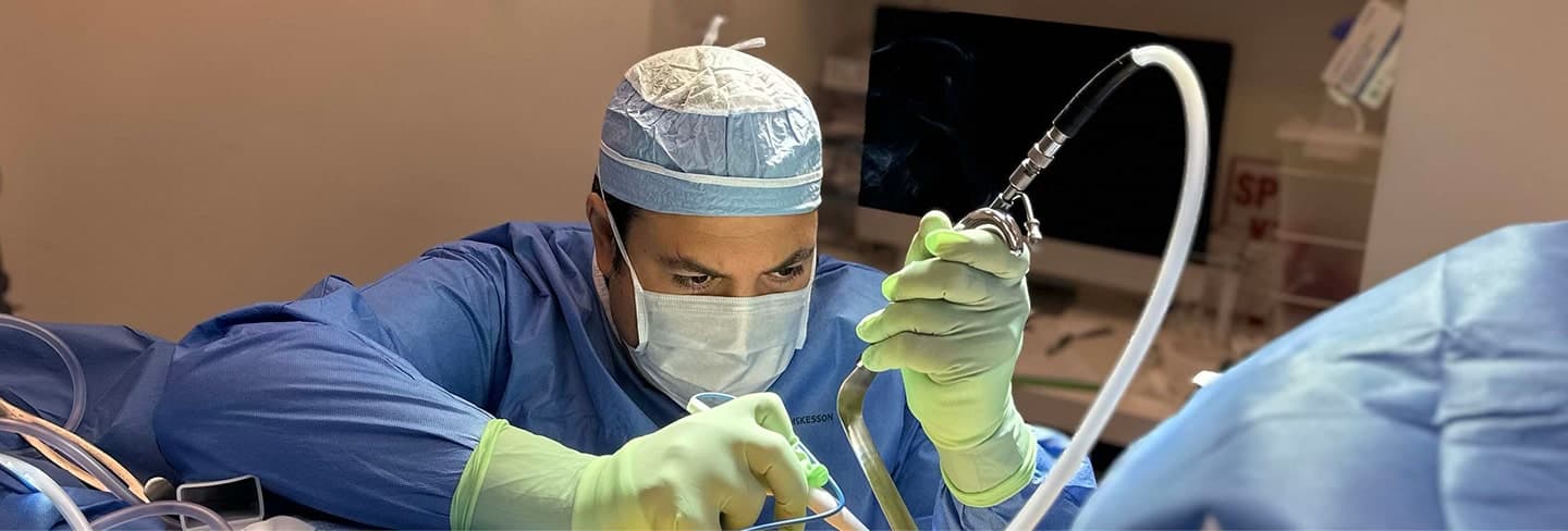Dr. Darren Smith performing surgery
